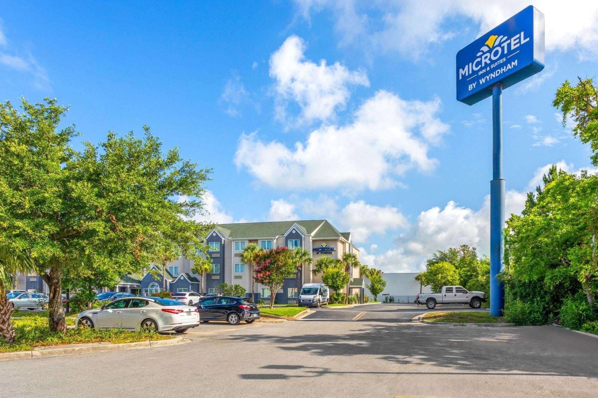 Microtel Inn & Suites By Wyndham Panama City Eksteriør billede